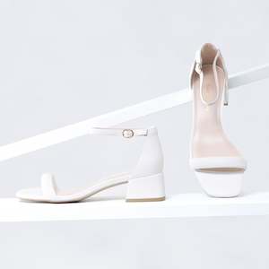 Aimee Sandal | Off-white pebble