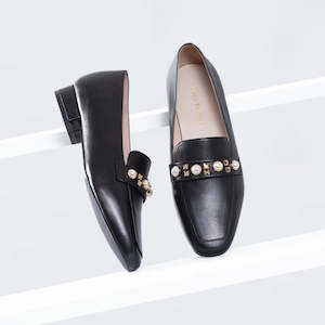 Alixa Loafer | Black leather