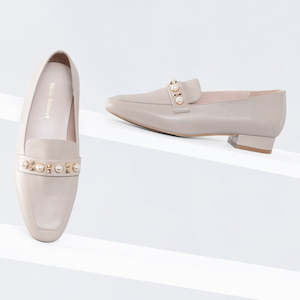 Alixa Loafer | Nude leather