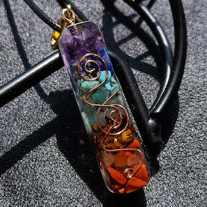 Reiki Healing 7 Chakra Orgone Crystal Energy Pendant