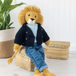 Knitted Wild Animal Friends by Louise Crowther - Theo The Lion Yarn Kit