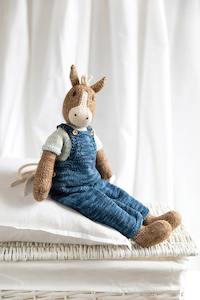 Knitted Animal Friends by Louise Crowther - Noah The Horse Yarn Kit