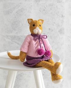 Knitted Animal Friends by Louise Crowther - Bella The Cat Yarn Kit