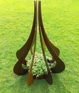 Custom design - Teardrop planter