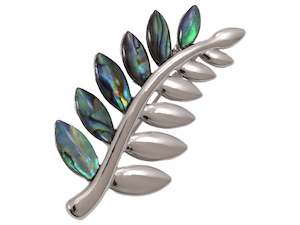 Kiwiana Jewellery: Kiwicraft Paua Fern Brooch with Box