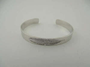 Kiwiana Jewellery: Kiwicraft Rhodium Feather Brass Cuff with Box