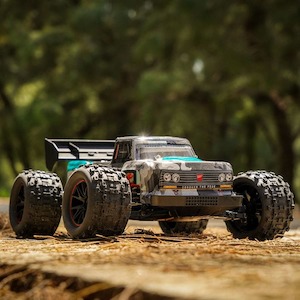 JJRC RC 4WD Pickup, Alloy Chassis, Up to 40km/h, 390 Motor, LED Lights, Model Q146B