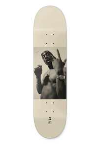 Clothing: Primitive Deck One team 8.25