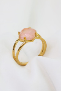 Jewellery: Aura Calming Ring - Gold with Rose Quartz