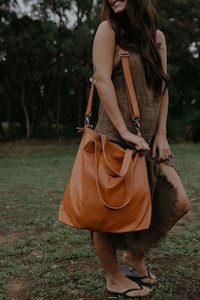 Nora Tote - Amber