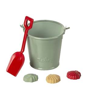 Furniture: Maileg Beach Set Shovel Bucket & Shells