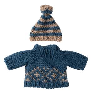 Maileg Knitted Sweater and Hat for Dad Mouse ETA November 2024