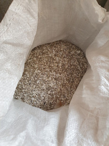 Products: Oyster Grit – 25kg bag Northern Hylines