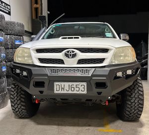 TOYOTA HILUX TOMAHAWK BULLBAR 2012 - 2015 (PRE FACELIFT MODELS)