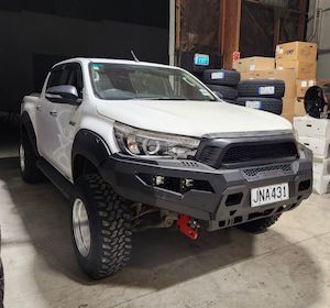 TOYOTA HILUX TOMAHAWK BULLBAR 2016 - 2019 (PRE FACELIFT MODELS)