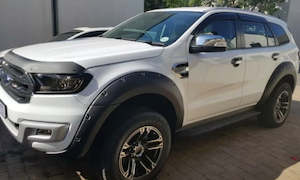 BOLT FLARES - FORD EVEREST