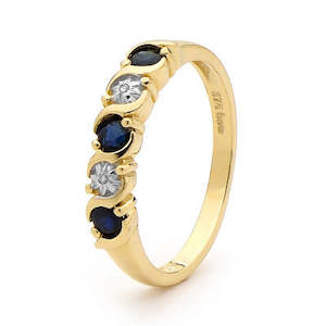 9ct sapphire ring with diamond