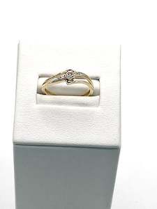 10ct ladies diamond ring