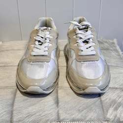 Alexander McQueen Sneakers - SIZE 40