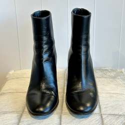 Clothing: Ann Demeulemeester Leather Ankle Boot - SIZE 39