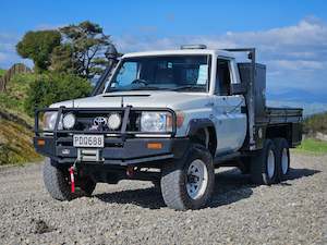 Machinery and equipment wholesaling: 2013 Toyota Landcruiser 79 Series 6x6