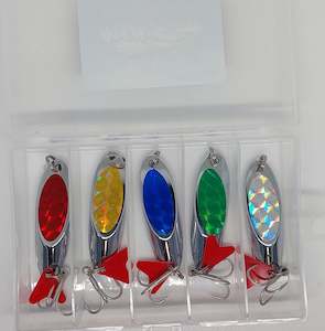 Fresh Water Lures: Kahawai Lures 5 x 21 Grams  with TackleBox