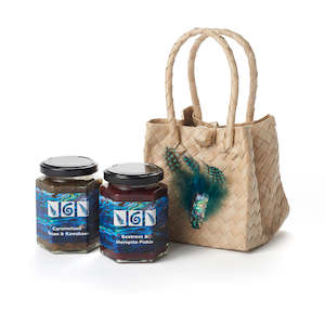 Gift: Kiwi Chutneys in a Kete Bag