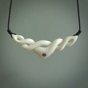 Jewellery: TWISTING JOURNEY