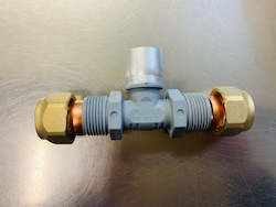 Plumbing goods wholesaling: [137]  Copper Tee ( Copper to Pb connector) 20mm