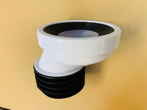 Plumbing goods wholesaling: [P381] 100mm pan connector  40mm offset