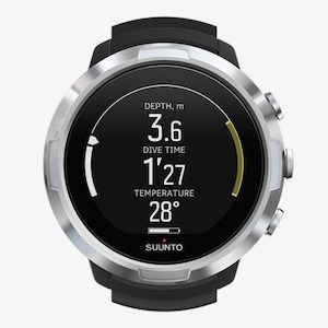 Skin diving equipment: Suunto D5 Watch