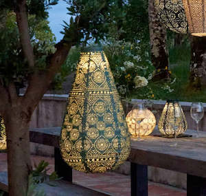 Furniture: Outdoor LED Solar Lantern Drop 28cm