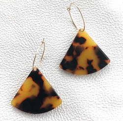 Tortoiseshell Triangles -Amber