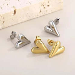 Jewellery manufacturing: Modern Heart Studs