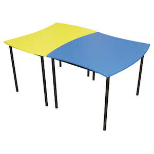 Furniture: Fuschia Table