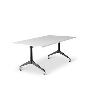 Mobel Gravitate Flip Table