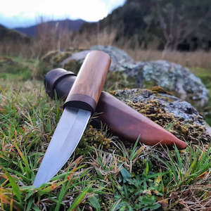 Bushcraft Knife: Matai Puukko Bushcraft Knife