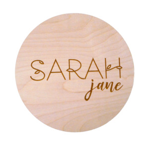 Gift: Floral Name Plaque