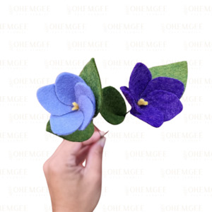 Violets – 3 stems