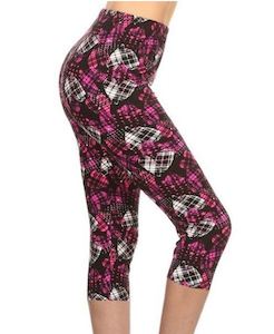 Womenswear: Luscious Purple Plaid Hearts Capri