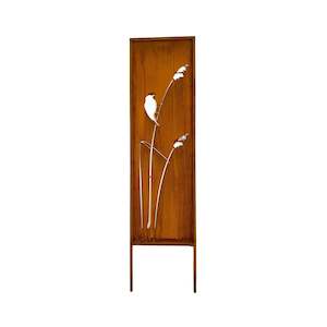 Clothing wholesaling: RUSTIC GARDEN SCREEN - BIRD ON A REED - SA44