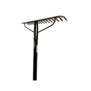 Clothing wholesaling: VIKING RAKE 16 TINE BRACED WITH HOLLOW CORE FIBREGLASS HANDLE - VTF70075