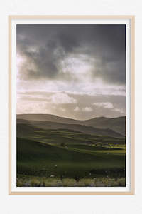 New Zealand Landscape Images: In the Shadow of Storm Clouds