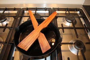 Large Sized Heart Rimu Pot Scraper or Spatula Utensil Woodnbits