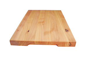 Massive Canterbury Macrocarpa Chopping Board Woodnbits