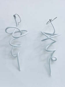 Clothing accessory: Samuel Coraux Little Zig Earrings - Blanc Matt