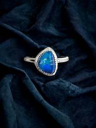 Opal ring - Fleur setting - Freeform