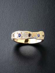 Large Mavy ring - Tanzanite + black Spinel