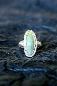 Light green oval Pounamu ring