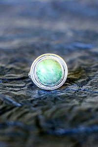 Light green round Pounamu ring